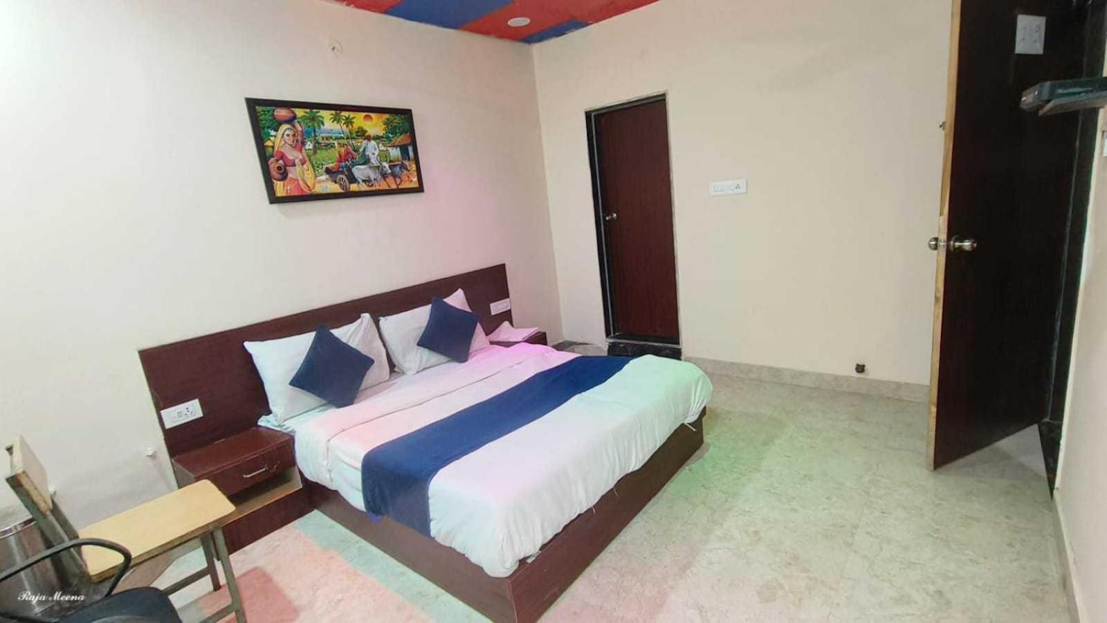 Collection O Hotel Kavya Guest House Jaipur Bagian luar foto